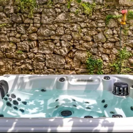 Amazing,full Privacy With Swimming Pool L & Hot Tub *
