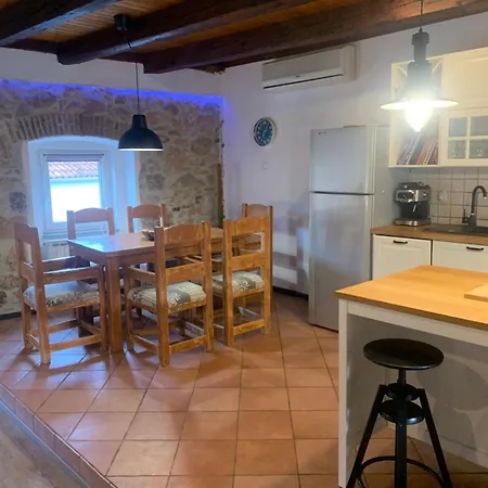 Amazing,full Privacy With Swimming Pool L & Hot Tub Villa