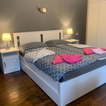 Amazing,full Privacy With Swimming Pool L & Hot Tub Villa