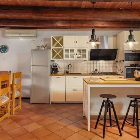 Amazing,full Privacy With Swimming Pool L & Hot Tub Villa *