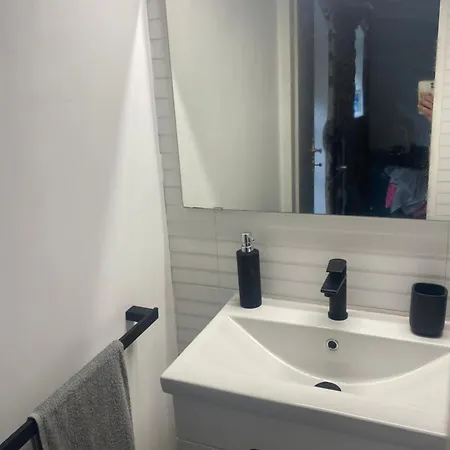 Amazing,full Privacy With Swimming Pool L & Hot Tub * Praputnjak