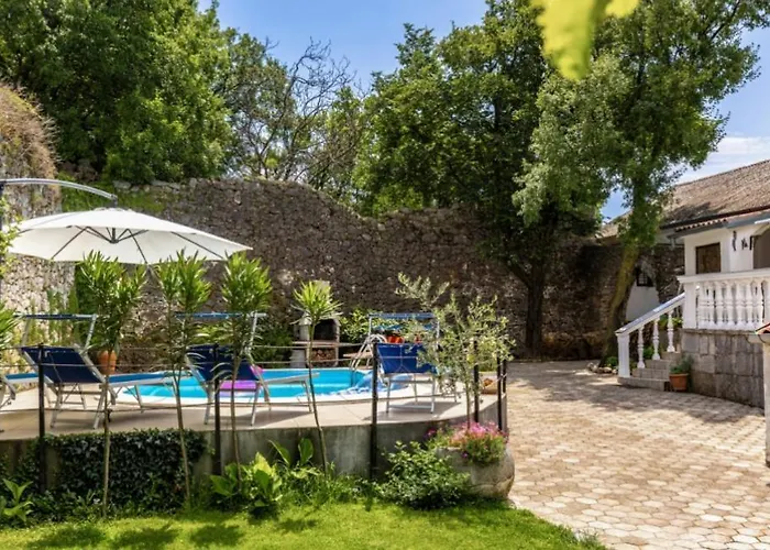 Amazing,full Privacy With Swimming Pool L & Hot Tub Villa *